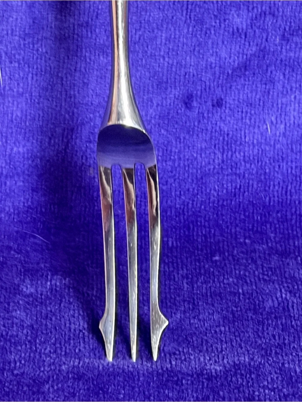 Vintage A.E. Lewis Floraine Shrimp Seafood Fork 8.5